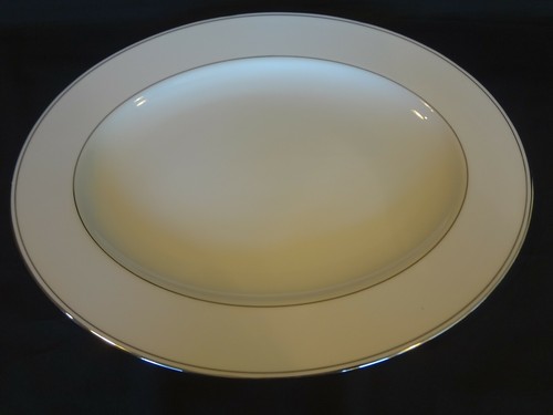 Lenox China Classic Collection Federal Platinum - 16" Oval Platter - Picture 3 of 5