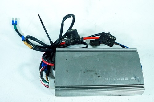 12 Harley Street Glide Touring FLHX OEM Hogtunes Audio Sound Amplifier Amp 1318
