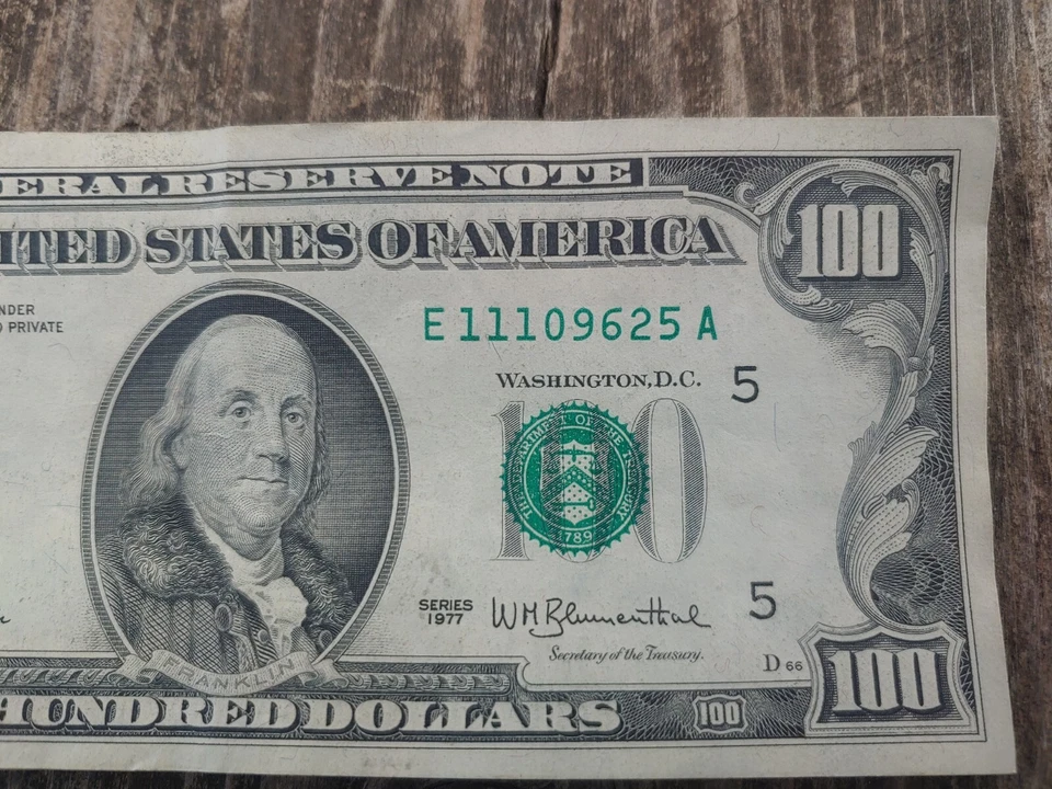 Series 1977 $100 Old Vintage One Hundred Dollar Bill in Excellent Condition! - Image 2 of 4