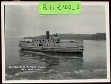 photo ancienne . US Mail Boat to meet ships New York Harbor
