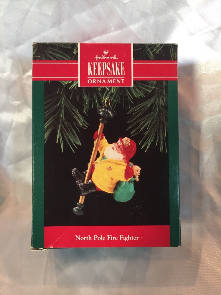 NORTH POLE FIRE FIGHTER 1992 HALLMARK KEEPSAKE CHRISTMAS NORTH POLE FIRE FIGHTER 1992 HALLMARK KEEPSAKE CHRISTMAS