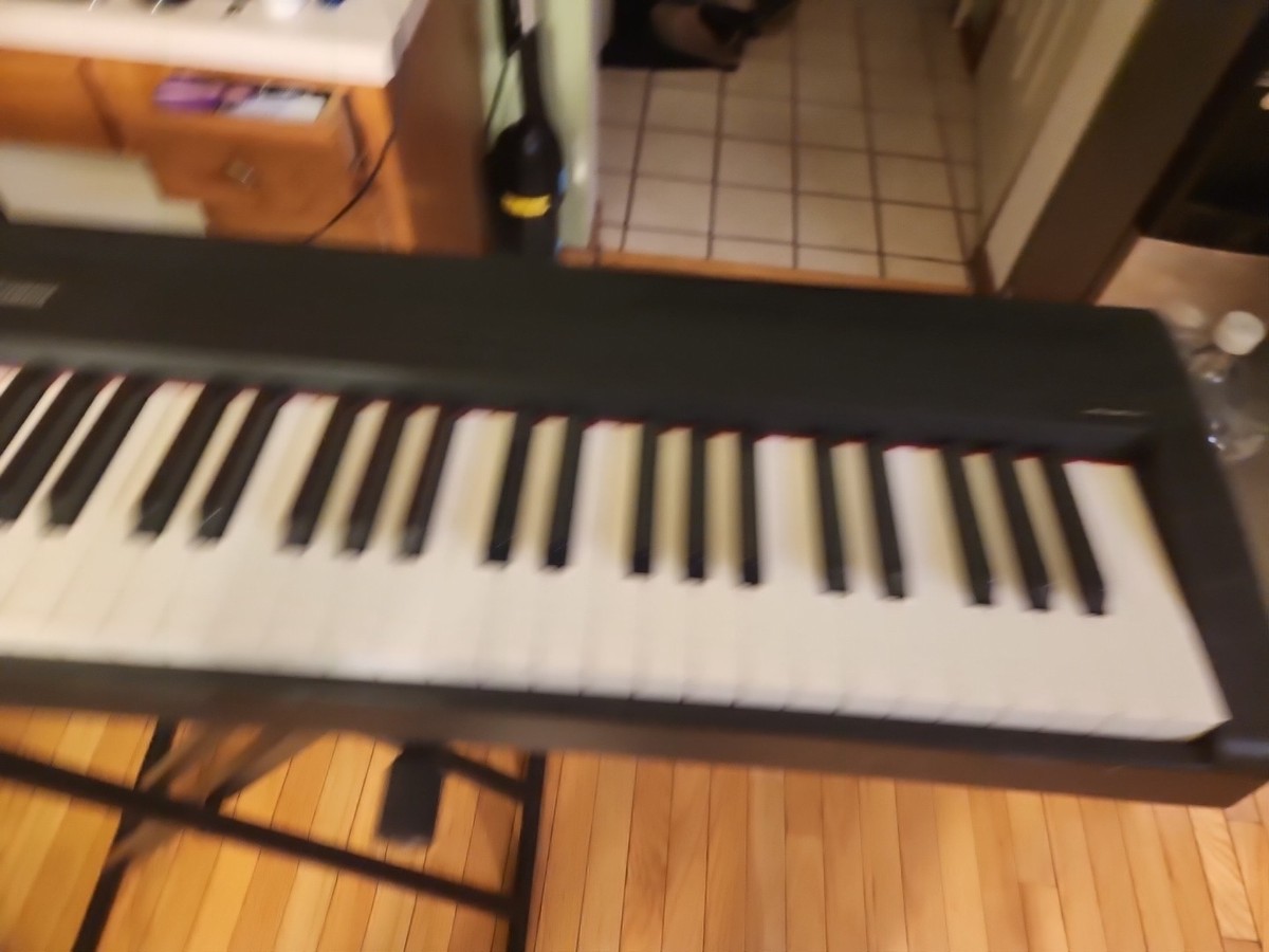 Yamaha P-85 88-Key Digital Piano - With A Nice On Stage Stand