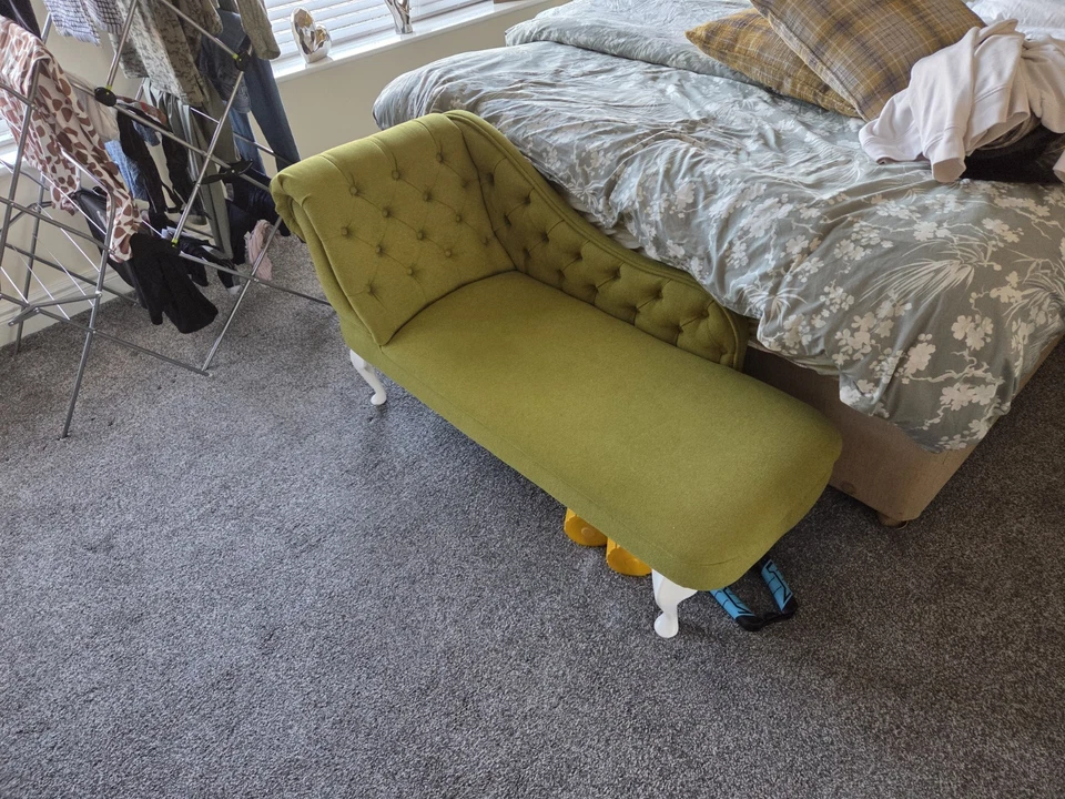 Chaise Long White Legs Green Fabric Living Room - Image 2 of 2