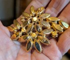 Olive green Layered  flower Brooch vintage — photo 4