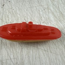 VINTAGE BANNER RED & WHITE PLASTIC SHIP USA MADE TOY