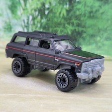 Hot Wheels 88 Jeep Wagoneer Diecast Model Car 164 30 - Excellent Condition