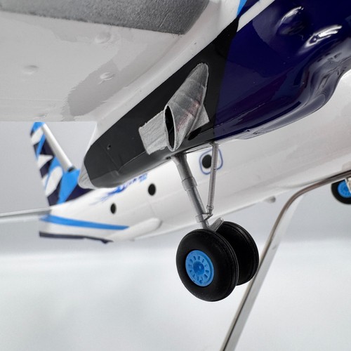 Antonov An-26 Vulkan Reg: UR-CQZ with landing gear scale 1/72 - Picture 15 of 24