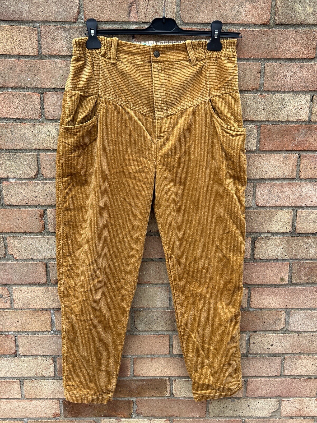 Foto 1 di 7