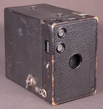 Vtg Black Kodak 6" Brownie 2 Box Camera Uses 116 Film-