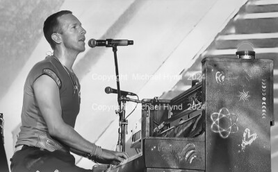 Chris Martin, Coldplay, Glastonbury 2024, original 12x8 inch photo. Lab quality.