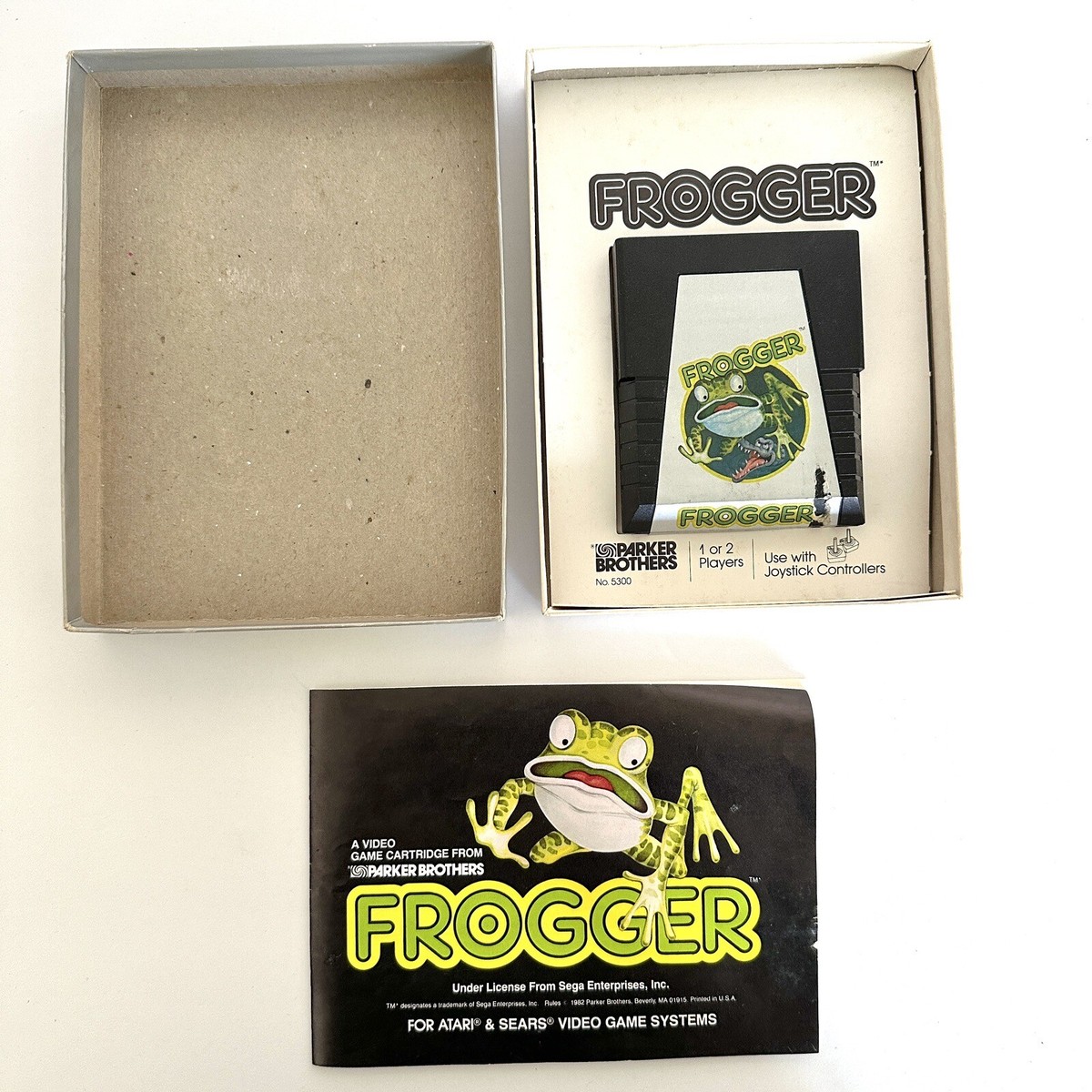 Video Game FROGGER 1982 Atari 2600 Box Manual SEGA Parker Brothers
