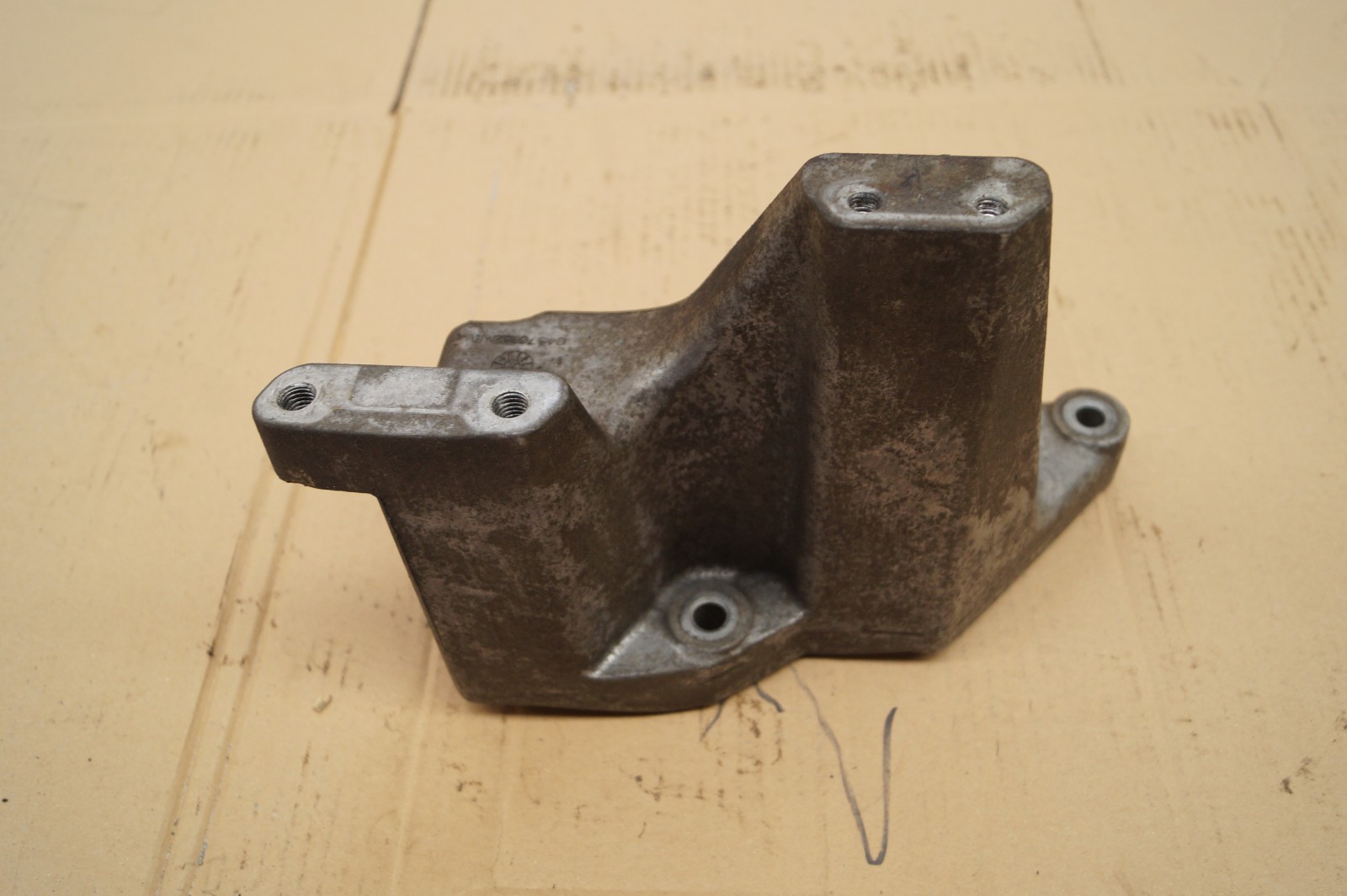 Chrysler 300C Motorhalter 04578152AB | eBay 