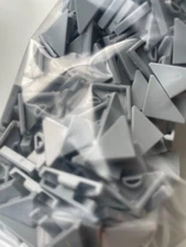 LEGO-  NEW -#35787-LIGHT BLUISH GREY-TILE MODIFIED 2 X 2 TRIANGULAR-25 PIECES