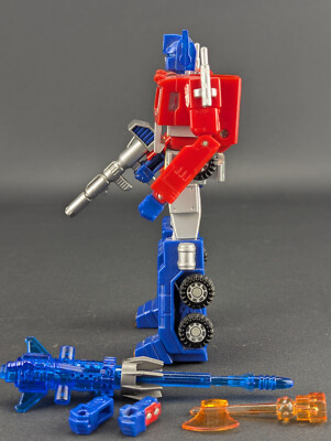 2024 TAKARA TOMY Japan Transformers G1 Missing Link Convoy Optimus