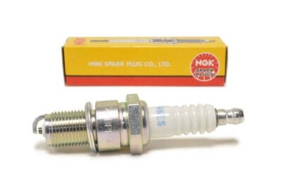 KERZE NGK BPR6ES Für ARIENS BladeRunner DESP21 / BladeRunner DSP21 Motor
