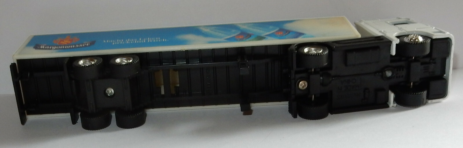 663143_5