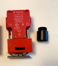 NEW Allen Bradley 440K-T11435 GuardmasterTrojan 6 Safety Interlock Switch NO BOX