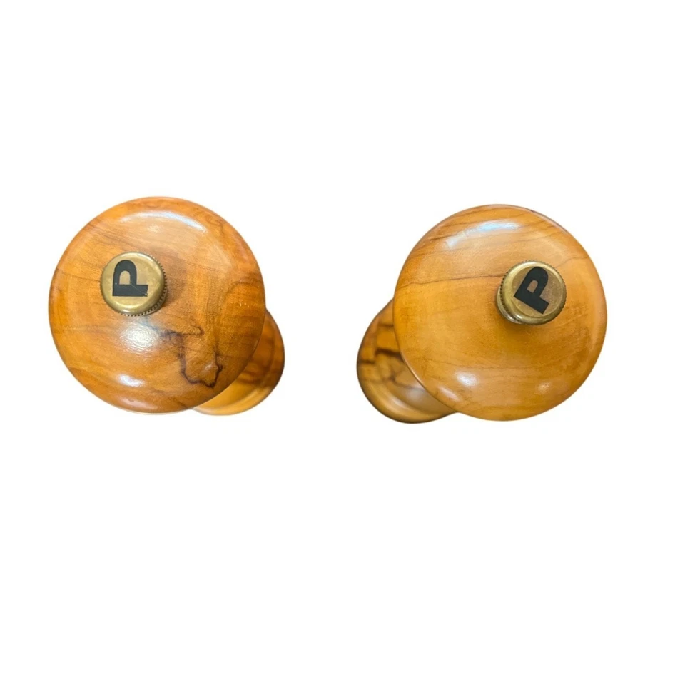 Peugeot Set of 2 Manual Pepper Mill Olive Wood - Image 4 of 4