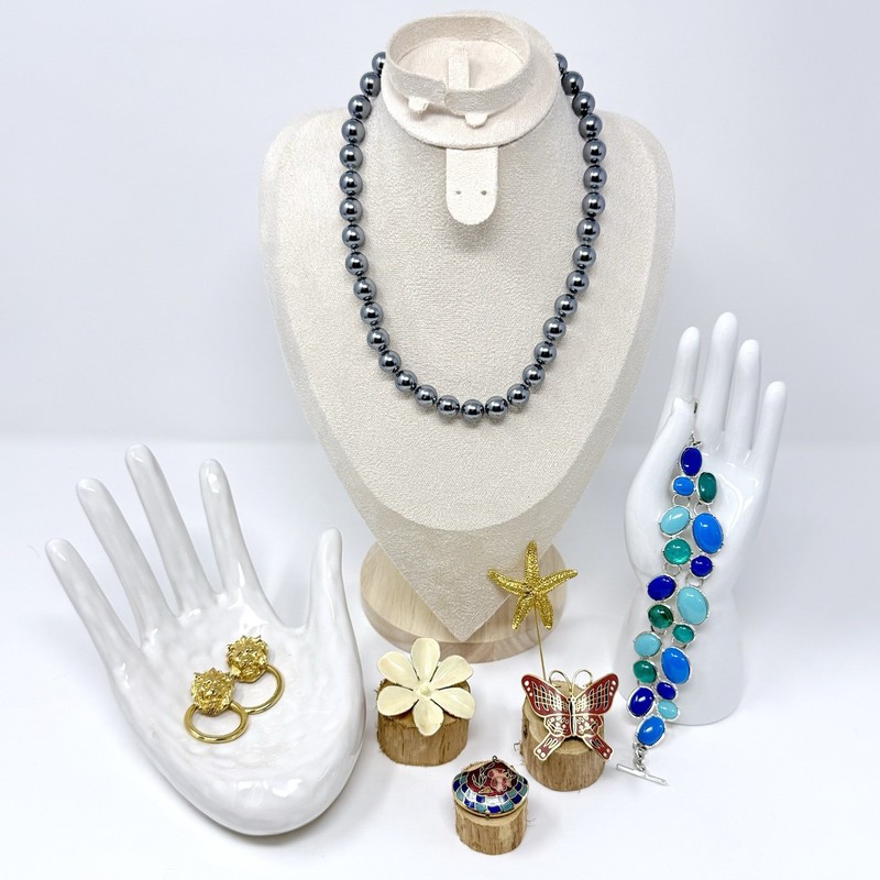 Vintage Jewelry Lot 7 Pc Faux Pearl Necklace Lion Earrings Brooches Bracelet