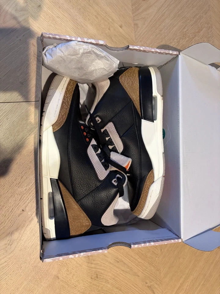 Nike Air Jordan 3 Retro Desert Elephant CT8532-008 UK Size 9, EU 44, photo 3 of 5