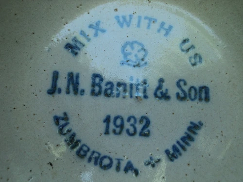 Red Wing Stoneware 6" Pink Blue Banded Ribbed Bowl Adv. Banitts, Zumbrota 1932