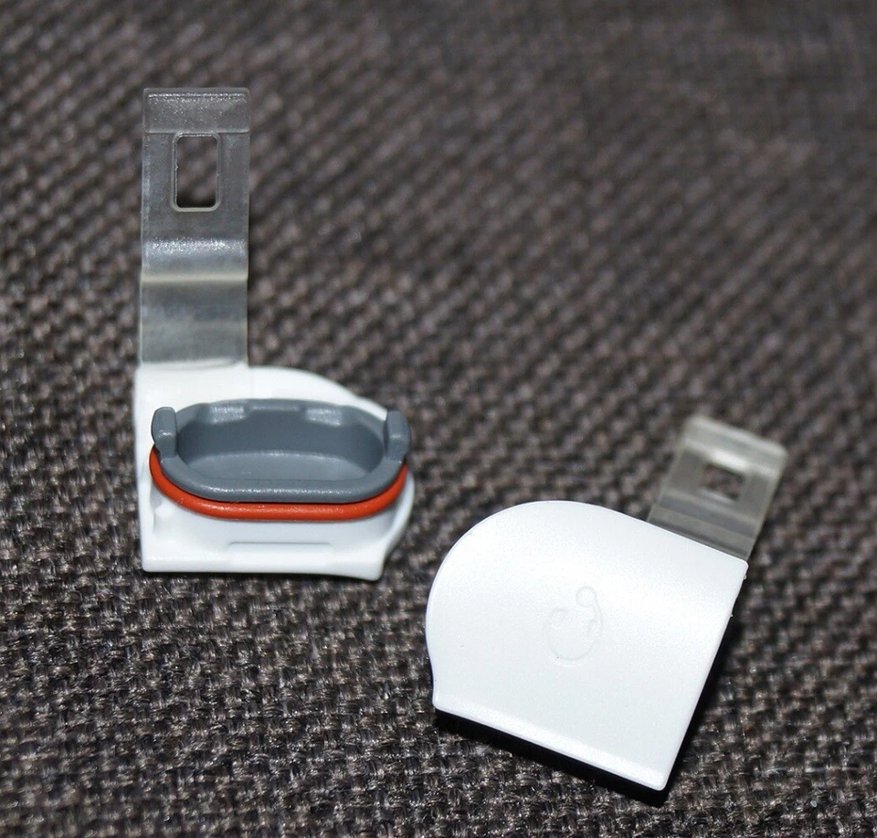 Original Sony Ericsson Xperia Active ST17i Audio Port Abdeckung Cover Weiss