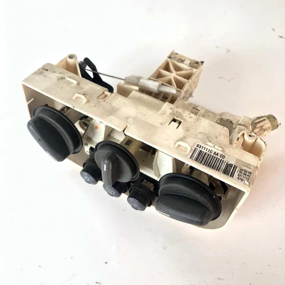 ⭐️ PAINEL INTERRUPTOR DE CONTROLE AQUECEDOR PAINEL INTERIOR VAUXHALL COMBO C MK2 2001-2012 - Imagem 2 de 3