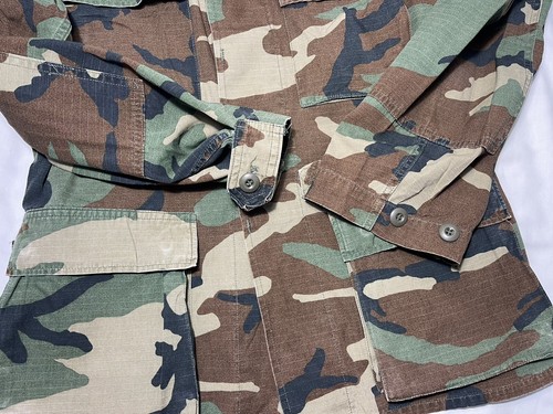 SEHR GUTER ZUSTAND HERREN S-REG USGI US MILITÄR WOODLAND BDU TOP SHIRT MANTEL JACKE WARMES WETTER - Bild 11 von 12