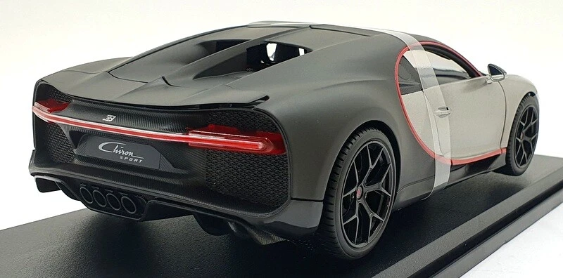 Maisto 1/18 Scale Diecast 46629 - Bugatti Chiron - Silver - Image 2 of 4