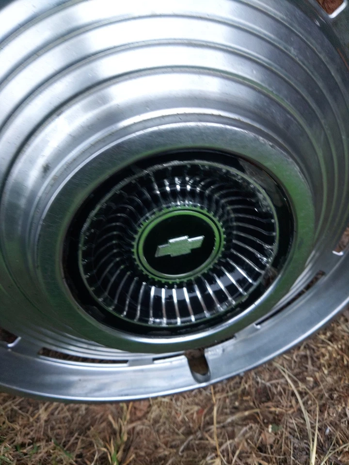 Juego de cuatro tapacubos Chevrolet Chevelle 1966 66 cubiertas de rueda tapacubos 14" OEM Foto 2 de 4