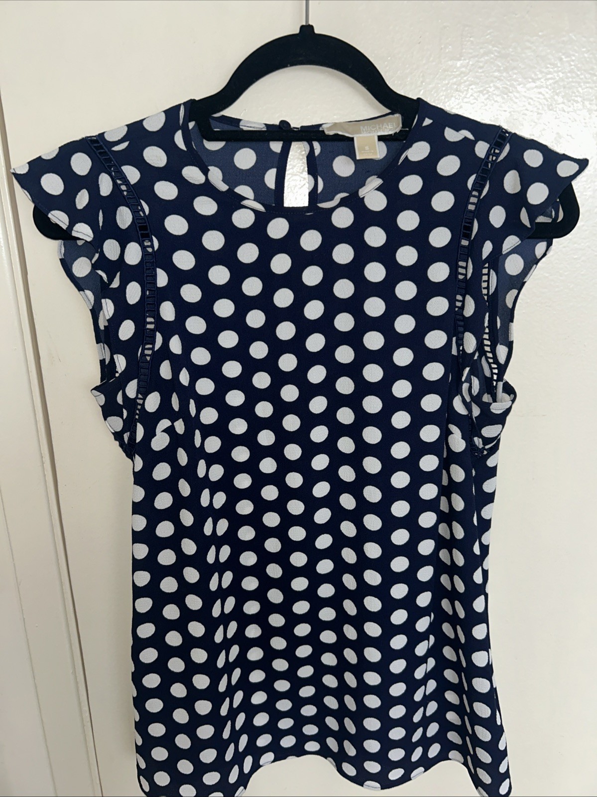 MICHAEL KORS BLUE WHITE POLKA DOT ROUND NECK CAP SLEEVE Detail blouse Top Small