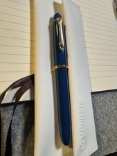 Pelikan m120 Iconic Blue Fountain Pen Medium Nib Boxed