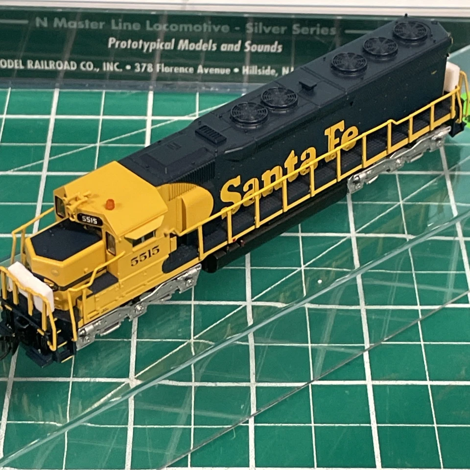 New! N-Scale Atlas SD45 3-Pack DC / Santa Fe $560.97 $ Make offer - Image 3 of 4