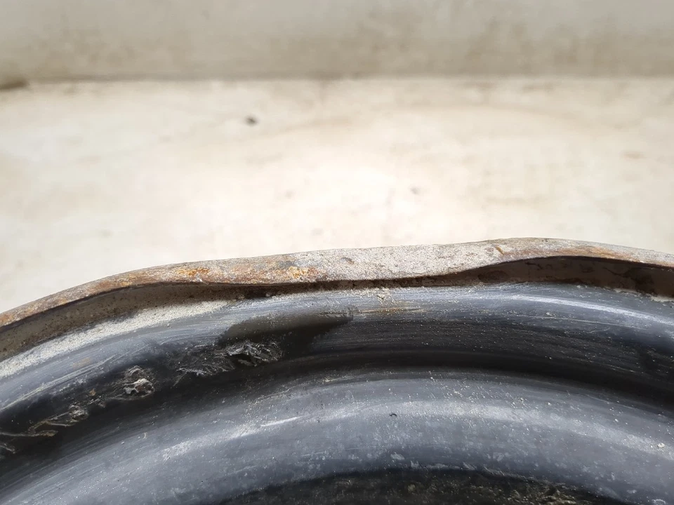 06-10 Kubtoa RTV 900 前轮边缘弯曲唇 12X8.50 — 第 3/4 张图片