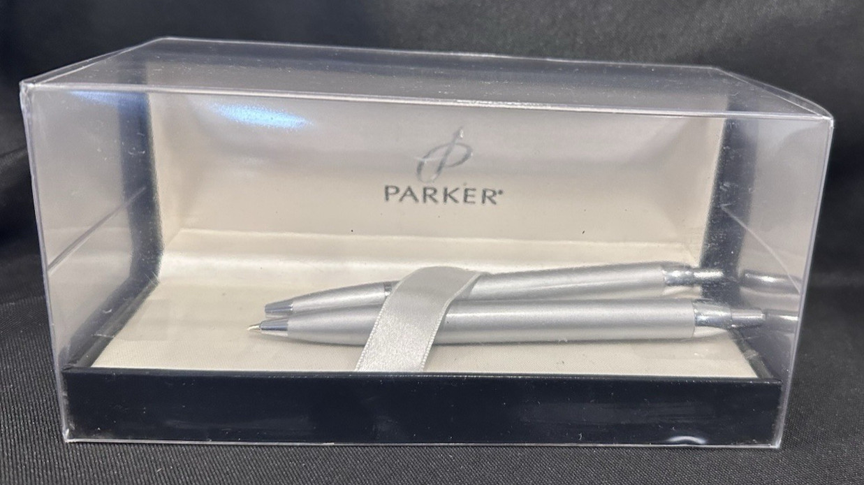 PARKER IM Silver Ballpoint Pen and Pencil Set in Case. New in clear protect case