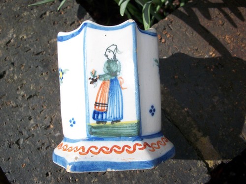 Attractive HR Quimper Pot Faience circa 1910 - Picture 5 of 9