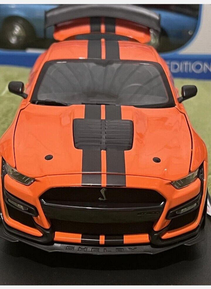 2020 FORD MUSTANG SHELBY GT500 Orange Maisto 1:18 Special Edition