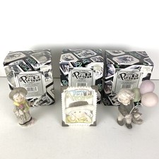 Kim Anderson’s Pretty as a Picture Figurines Set 3 Red Rose Plaque Celebration