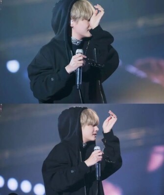 Rare Official BTS Wings Tour The Final 2017 Hoodie Black Size 1