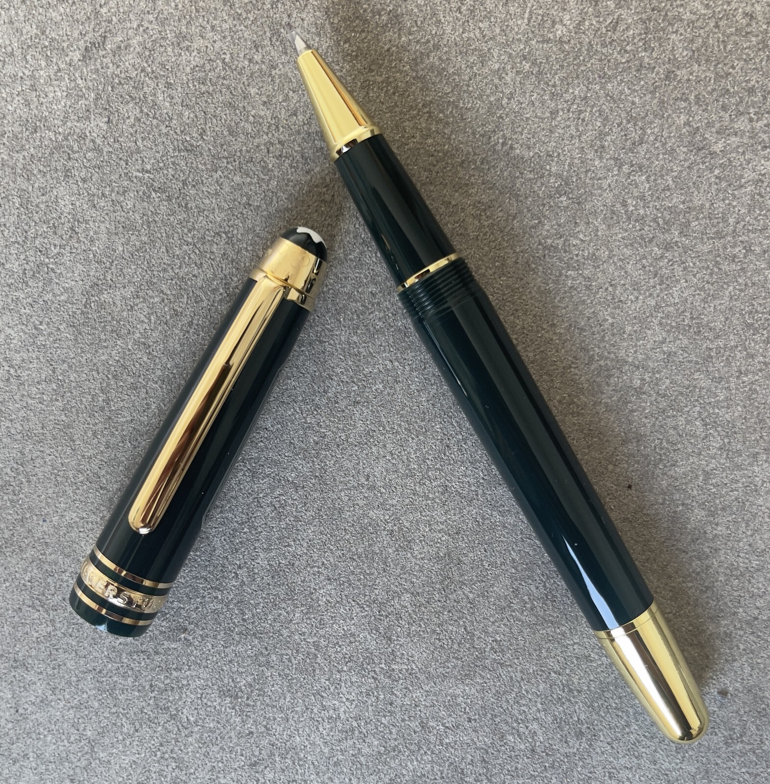 Deluxe Olympic Chamonix Resin Series Green+Gold Color 0.7mm Rollerball Pen