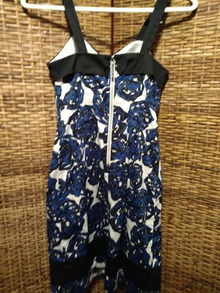 Blue & White floral summer dress with Black accents by Richard Chai size 3 - Image 3 of 4