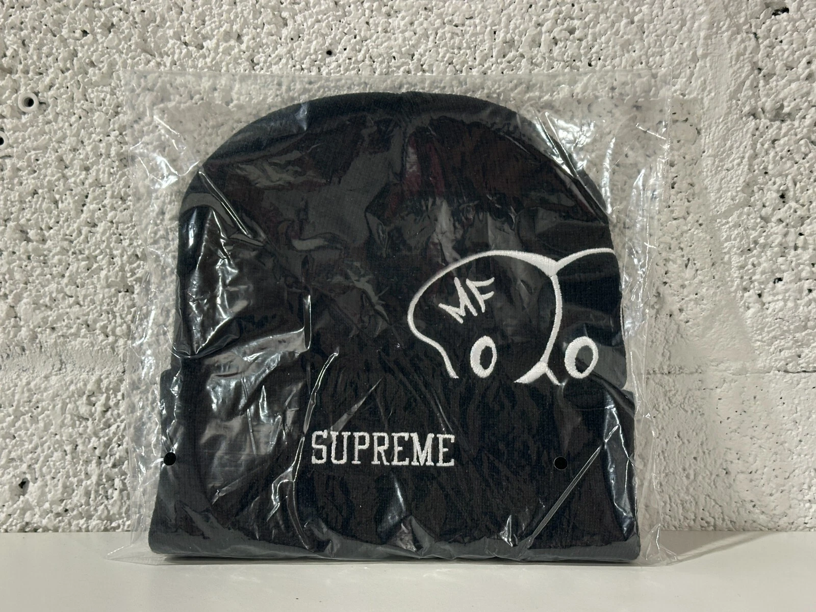 Bonnet noir Supreme MF Doom FW23BN74 NEUF taille unique