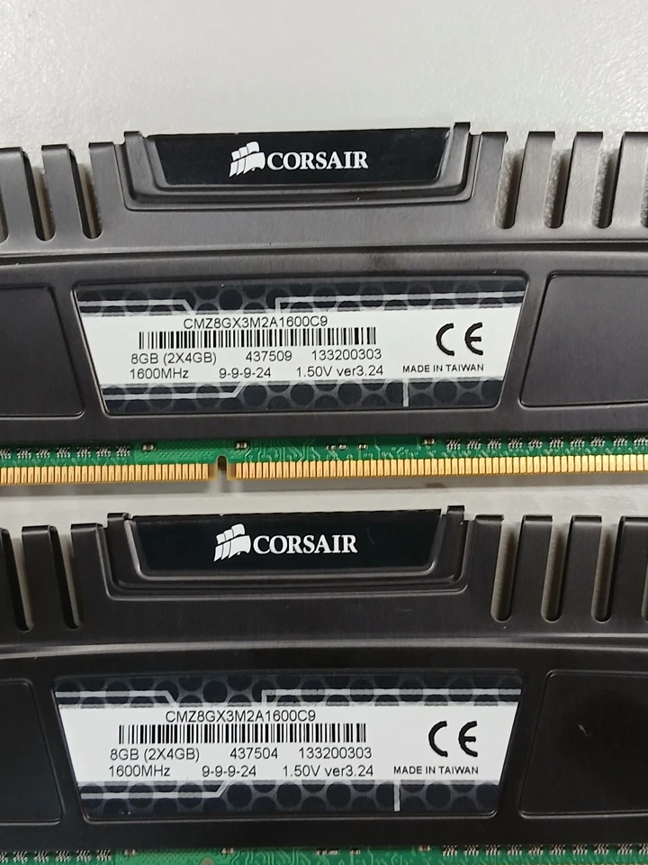 Corsair 8GB DDR3 RAM Kit 2 x 4GB PC3-12800 1600MHz BLACK CMZ16GX3M4A1600C9B - Image 3 of 3