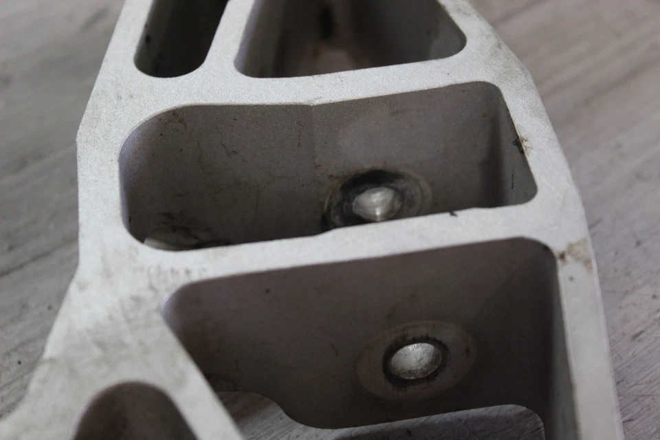 2015 Polaris Assault Rmk 800 левый передний руль шпиндель костяшки - Изображение 4 из 4