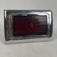 1941 Oldsmobile Tail Light Assembly Glass Lens 593 444 R 1941 Oldsmobile Tail Light Assembly Glass Lens 593 444 R