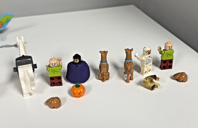 Scooby Doo LEGO 75902 Mystery Machine, 75901 Mystery Plane, 75900 Mummy Museum