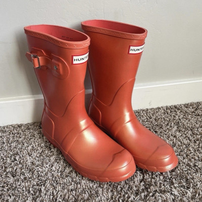 Hunter Original Kids Orange Rubber Rain Boots Mid-Calf Buckle Logo US 6