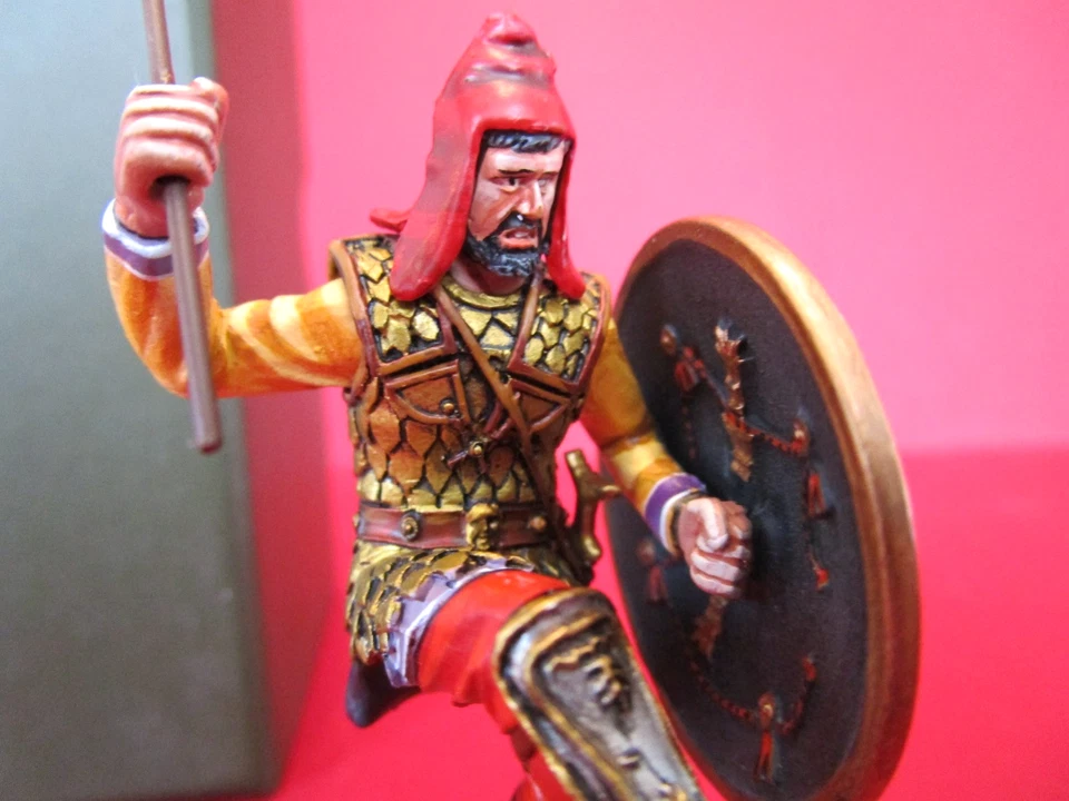 THOMAS GUNN XE15C Persian Immortal kicking with axe and shield Figure - Image 2 of 4