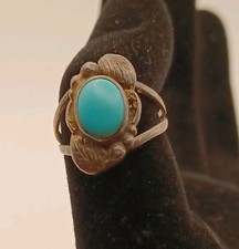 Vintage Native American Navajo Sterling Silver Ring Turquoise Size 5 .75