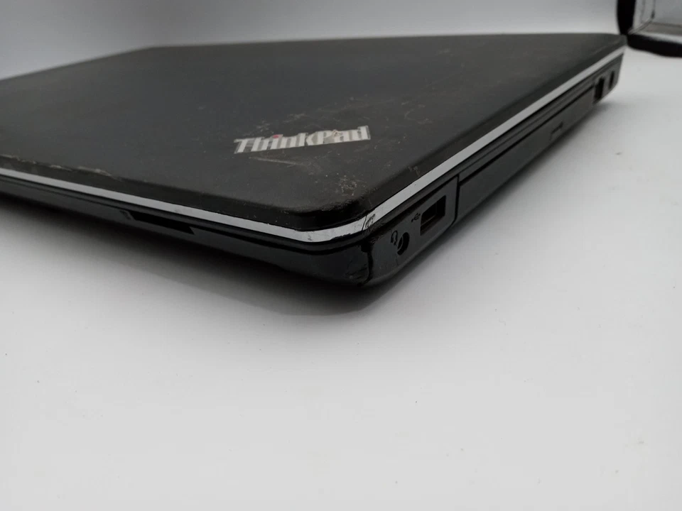 Lenovo ThinkPad Edge E530 15" Laptop Intel i3 2nd Gen - CASE DAMAGE - READ -RR - Image 3 of 4